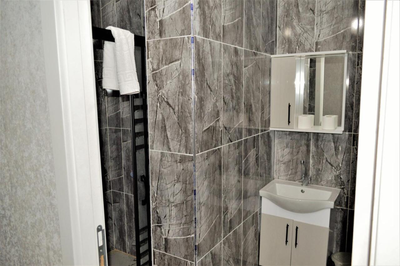 Vip Suit Otel Istanboel Buitenkant foto